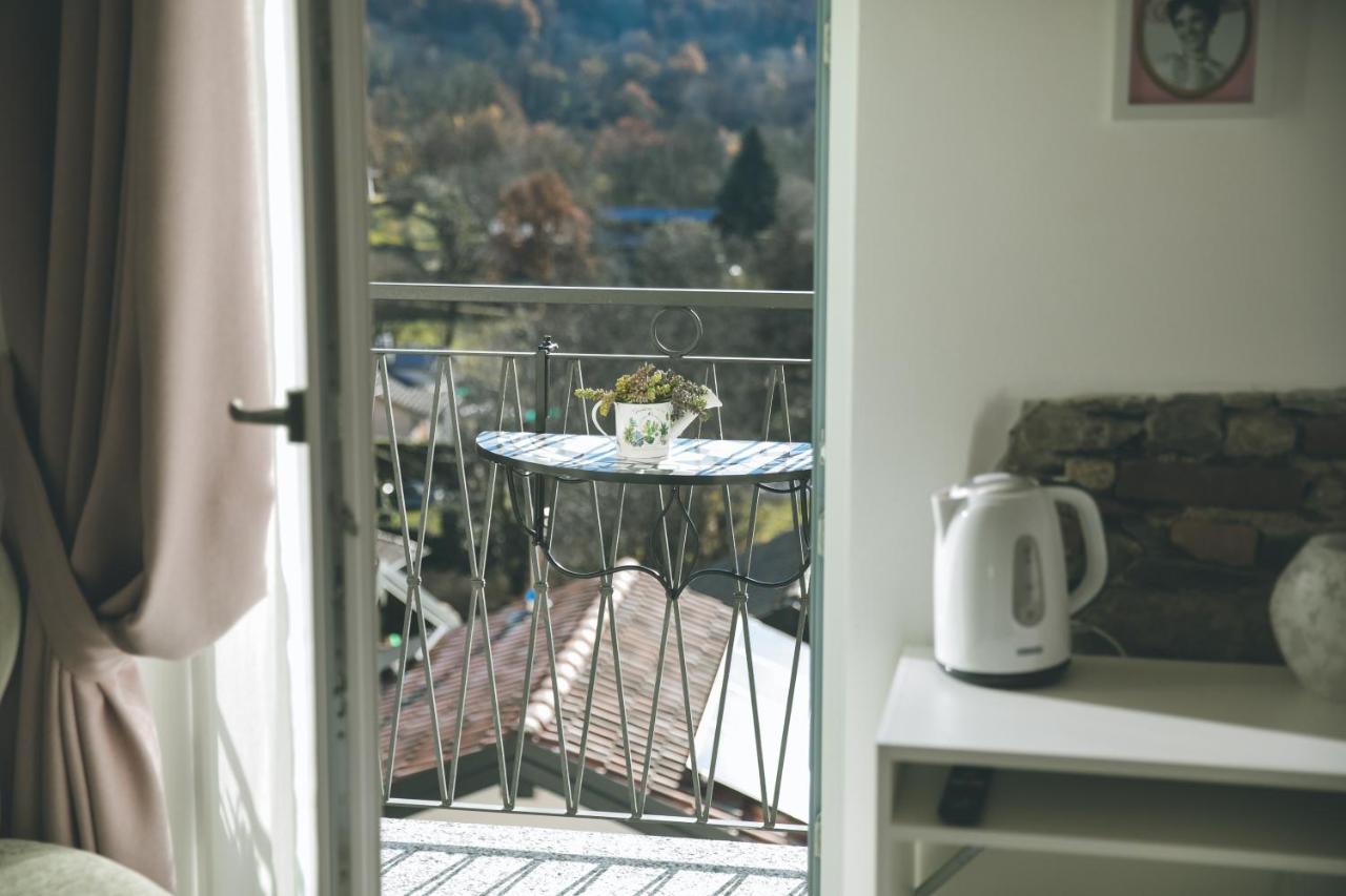 B&B Il Cappellaio Di Erika Brovello-Carpugnino Extérieur photo