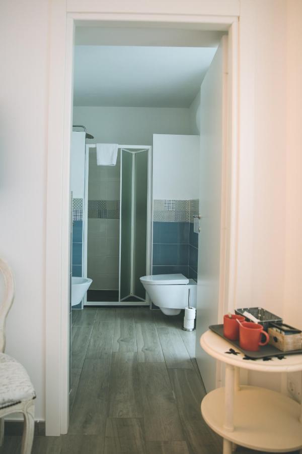 B&B Il Cappellaio Di Erika Brovello-Carpugnino Extérieur photo